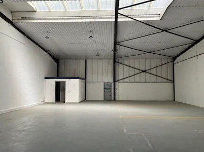 7 Stacey Bushes Trading Centre, Erica Road, Stacey Bushes, Milton Keynes, Warehouse To Let - img2.png