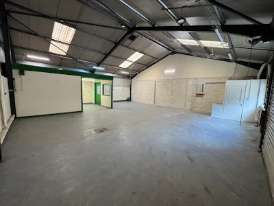 Busby Station, Glasgow, Distribution / Light Industrial / Studio / Workshop / Trade Counter / Workshops To Let - IMG_4129.jpeg