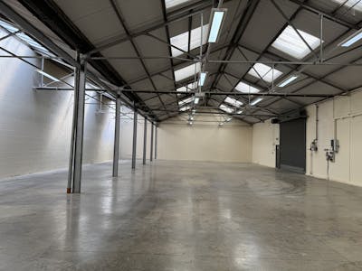 Unit A1, 2 Greycaine Road, Watford, Industrial / Light Industrial / Warehouse To Let - IMG_0488.jpg