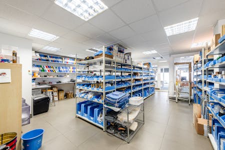 6C Sheep Lane, London, Industrial / Office / Retail To Let - Sheep Ln 6C  5.jpg