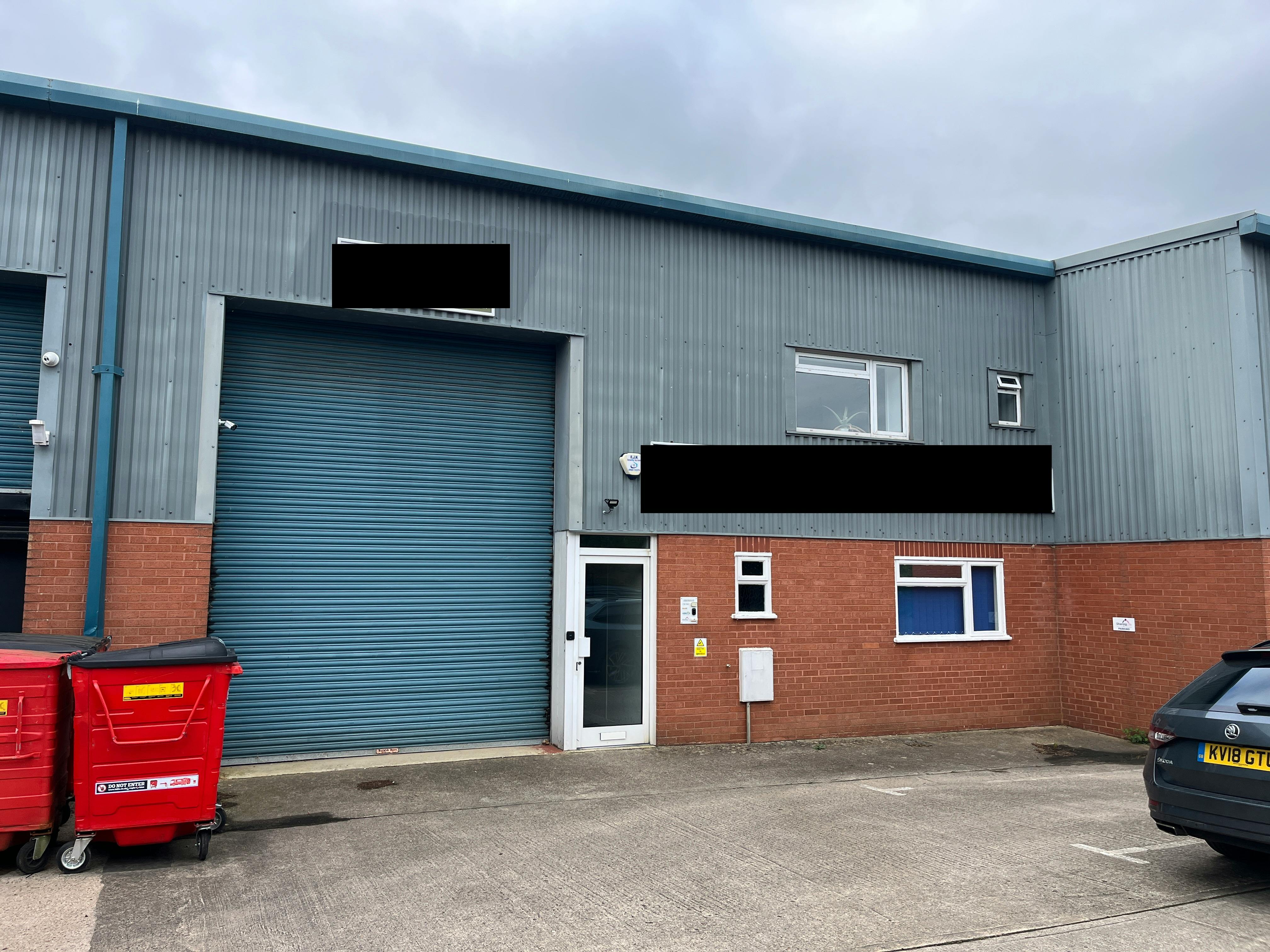 First Floor Offices, 2D Station Yard, Thame, Offices To Let - IMG_2831.JPG