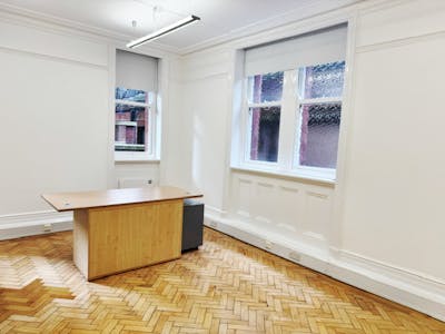 Staple Inn Buildings, London, Office To Let - thumbnail_IMG_6633.jpg