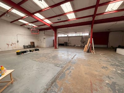 11 Totman Crescent, Rayleigh, Industrial / Office To Let - IMG20251031WA0016.jpg