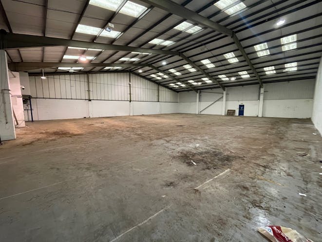 Unit 6 Multipark Norcot, Reading, Industrial / Warehouse To Let - 1.jpg