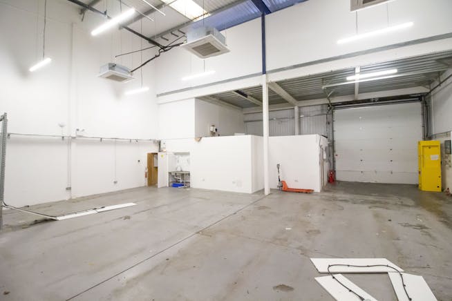 Unit 3 Hexagon Business Centre, Hayes, Industrial / Warehouse To Let - 2.jpg