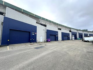 Unit 12 Linford Street Business Estate, London, Industrial / Offices To Let - 20260209_160147120_iOS.jpg