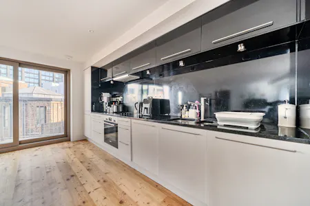 22/23 Holywell Row, London, Investment / Mixed Use / Office / Residential For Sale - 1521451 (14).jpg