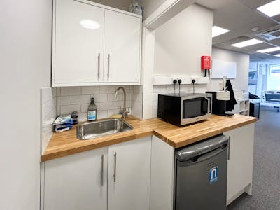 405 The Strand, London, Office To Let - KITCHEN.jpg