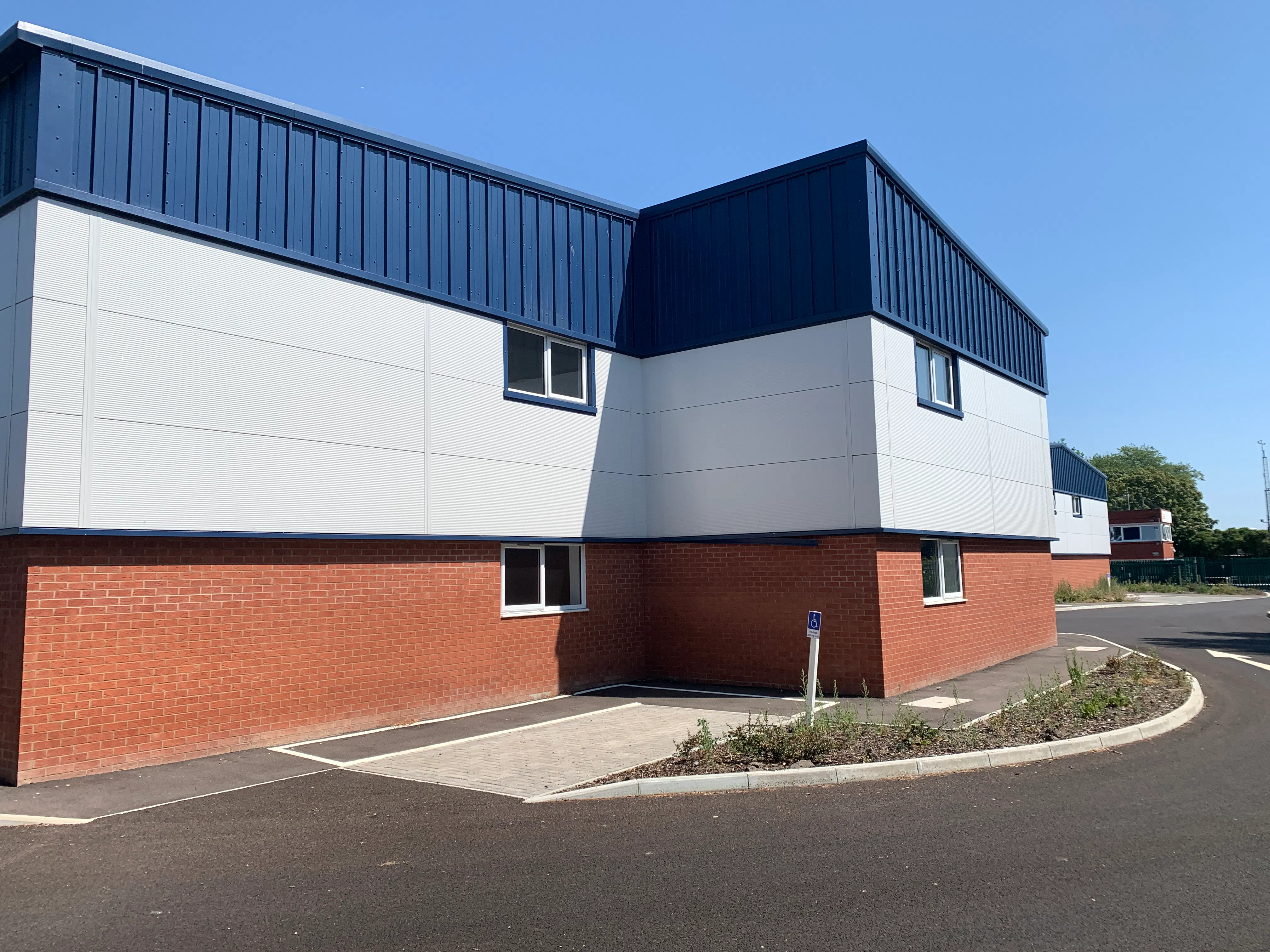 Unit 10 Worthing Business Park, Worthing, Industrial To Let - IMG_3637.JPG