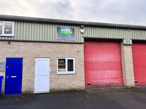 Unit 9, Stroud For Sale - Ext.jpg