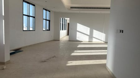 High Quality Office Space, Al Ghubrah Street, Muscat, Office To Let - Strip mall office (6).jpeg