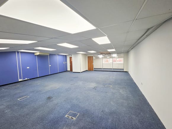 Unit 8, Cygnus Business Centre, Willesden, Industrial / Warehouse For Sale - 4.jpg