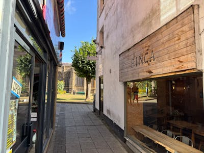 11-12 High Street, Yeovil, Office To Let - IMG_9974.JPG