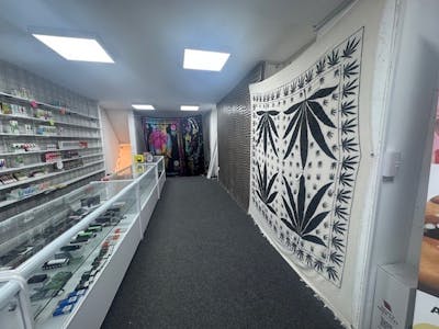 86 Camden High Street, Camden, Retail To Let - 2.jpg