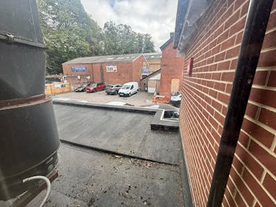 2 London Road, Waterlooville, Investment / Office / Retail For Sale - IMG_9359.JPEG