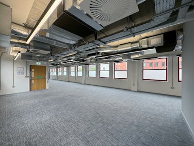 29 Grove Hill, Harrow, Office To Let - Internal 11.png