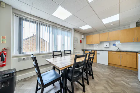 Second Floor, 869A High Road, London, Office To Let - 1482007-1-6a3e8e41b6c5a.jpg