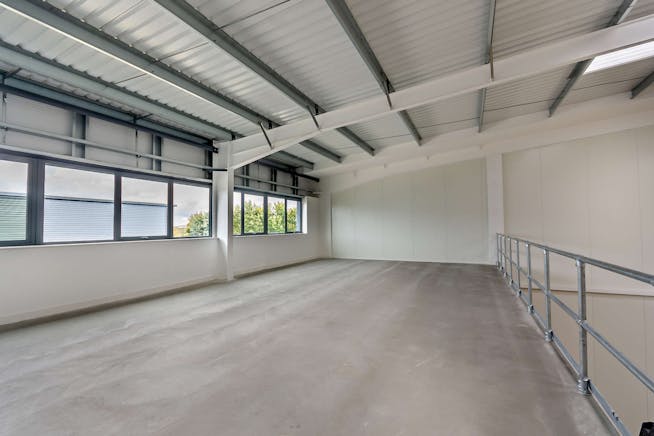 Unit 5, Vantage 41, Aston Clinton, Industrial To Let - 8621193interior10800.jpg
