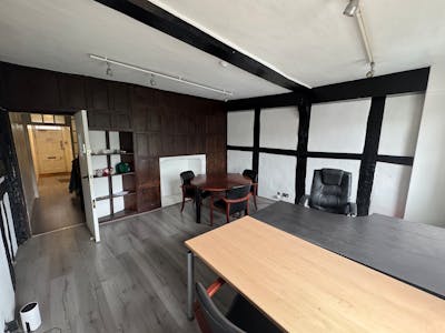 St. Edmunds House, Guildford, Office To Let - IMG_1518.jpeg