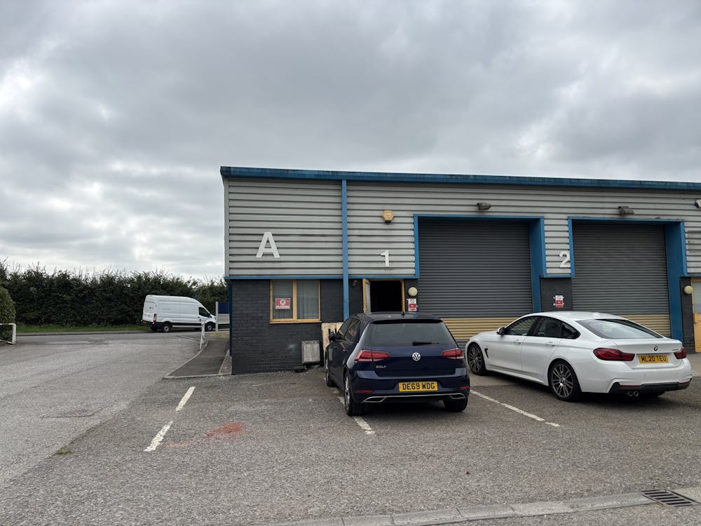 Unit 1, Parc Y Bont - IMG_2199.jpg