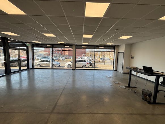 5 Portman Street, Glasgow, Retail To Let - PHOTO-2026-03-23-13-51-09 9.jpg