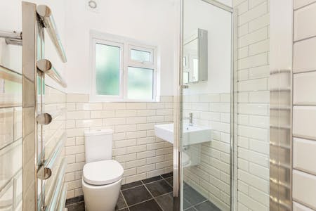 Friend Street, London, Residential Flat To Let - Bathroom