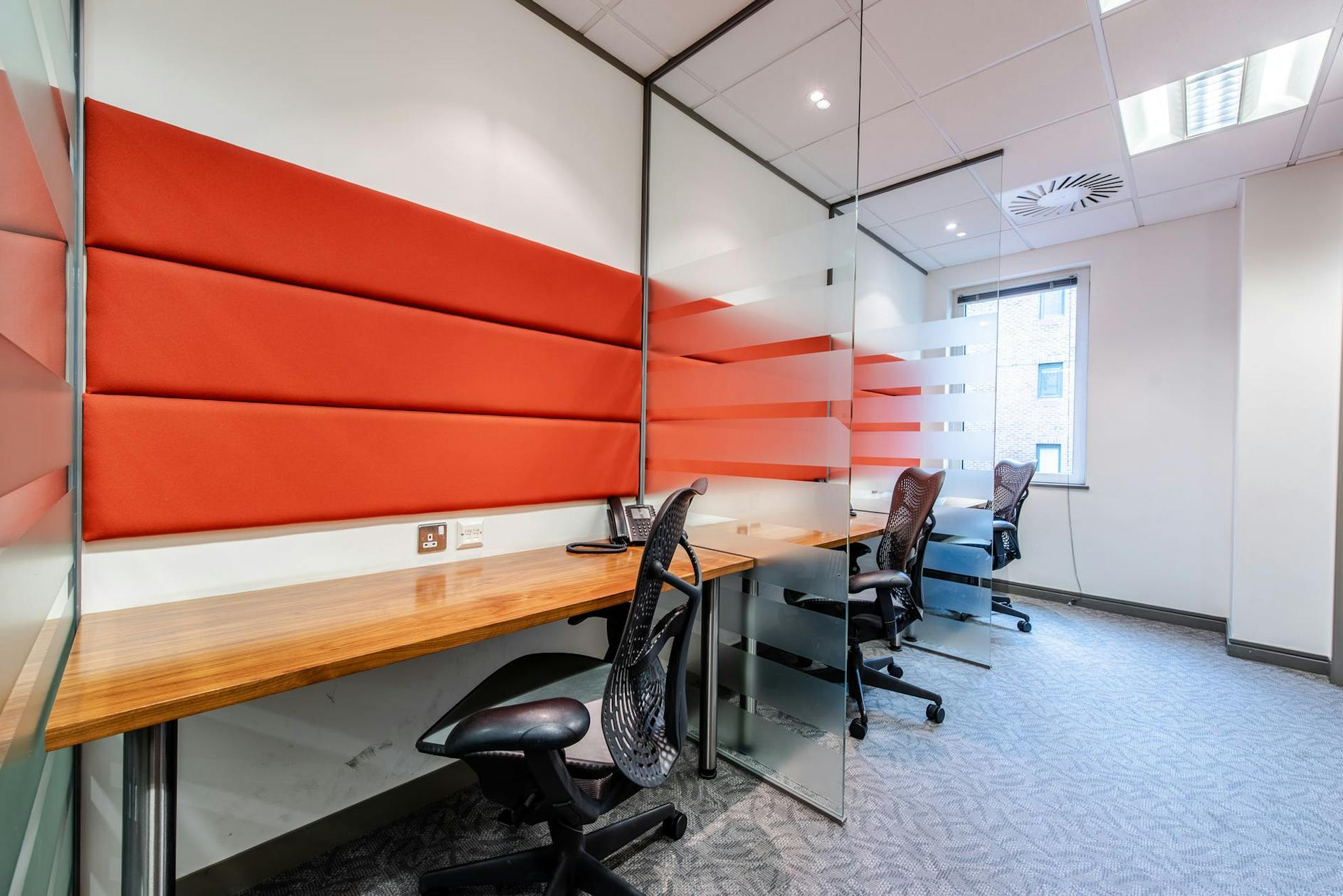 Davenport House, Pepper Street, London, Serviced Offices To Let - IMG_2935.JPG