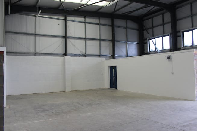 4 Abbey Point, Waltham Abbey, Industrial To Let - IMG_0663.JPG