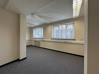 24 Bates Road, Romford, Industrial / Industrial/Logistics / Warehouse / Workshops To Let - Unit 24 Bates Road - Office ii.jpg