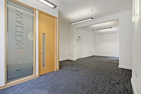 2 Queen Street, Leeds, Office For Sale - IMG_2652.jpg
