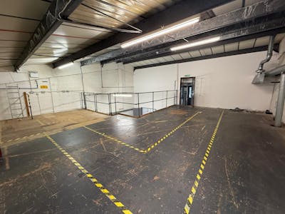 9 Palmers Road Industrial Estate, Emsworth, Industrial / Warehouse To Let - WhatsApp Image 2026-01-20 at 13.04.34 (4).jpeg