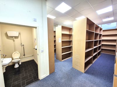 2 Warren Street, Stockport, Retail To Let - 20260331_111201.jpg