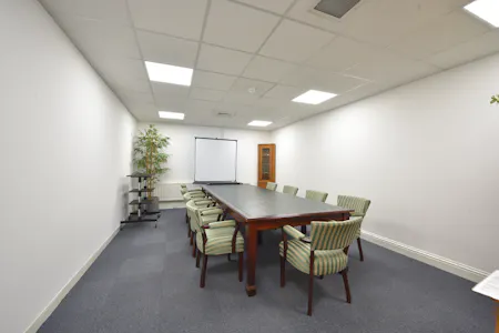 Berkeley House, Swindon, Industrial / Mixed Use / Office For Sale - BerkleyHouse033.JPG