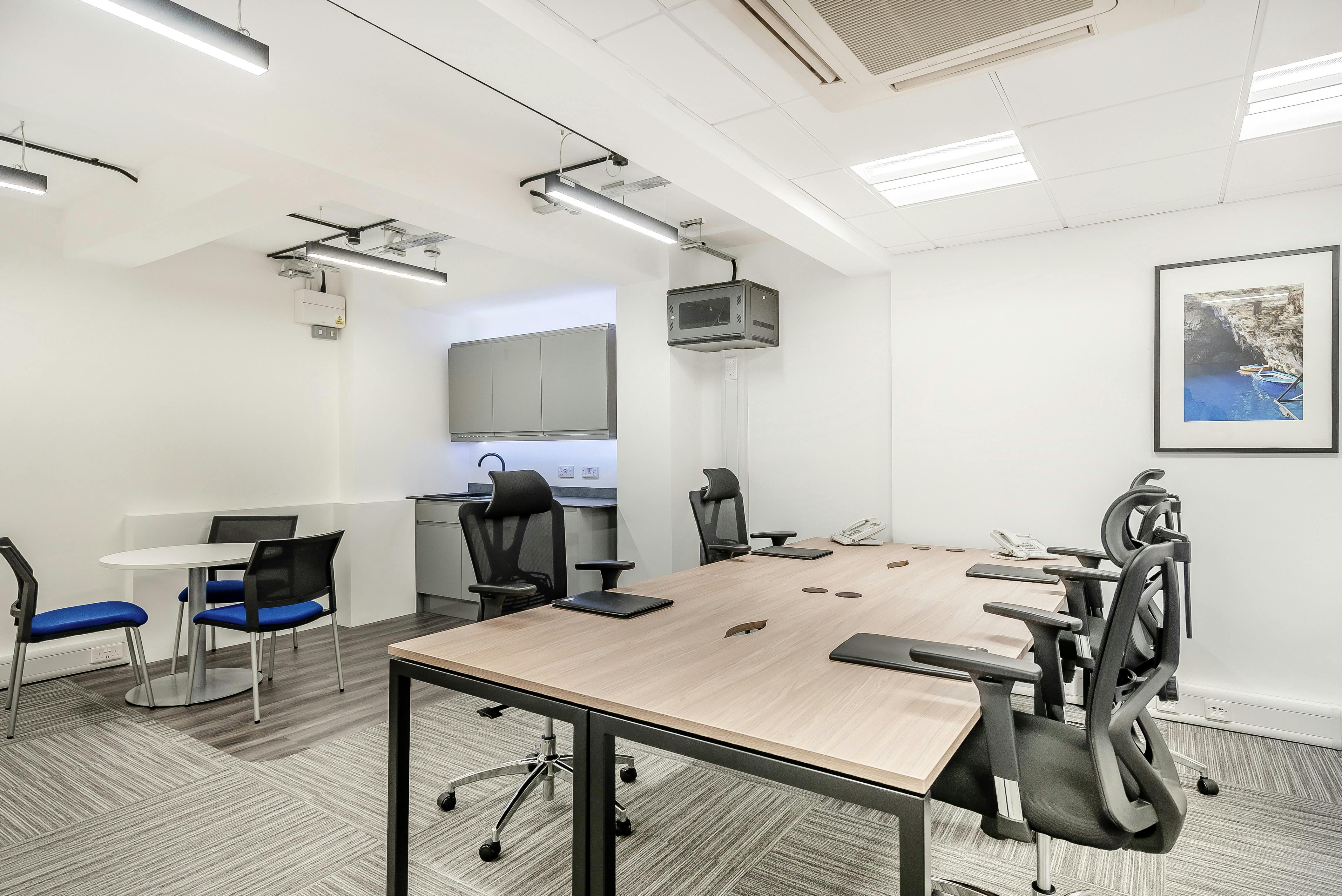 123 Minories, London, Offices To Let - 8563353interior03.jpg