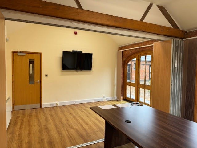 Unit 4, 4 Pedigree Farm Barns, Northampton, Offices To Let - Unit 4 internal 9.jpg