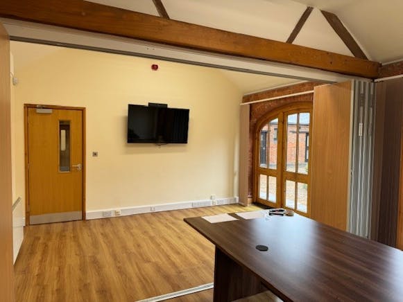 Unit 4, 4 Pedigree Farm Barns, Northampton, Offices To Let - Unit 4 internal 9.jpg