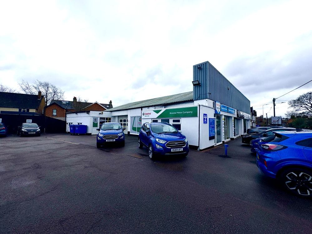 16-18 Banbury Road, Bicester, Industrial / Motortrade To Let - IMG_9534.jpg