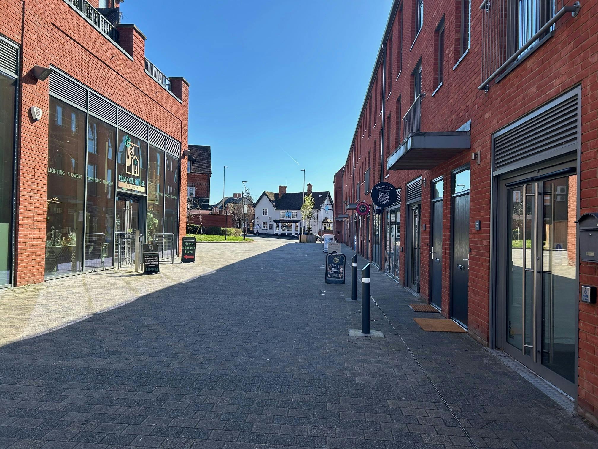 Unit 10, Elms Walk, Wokingham, Retail To Let - 5.jpg