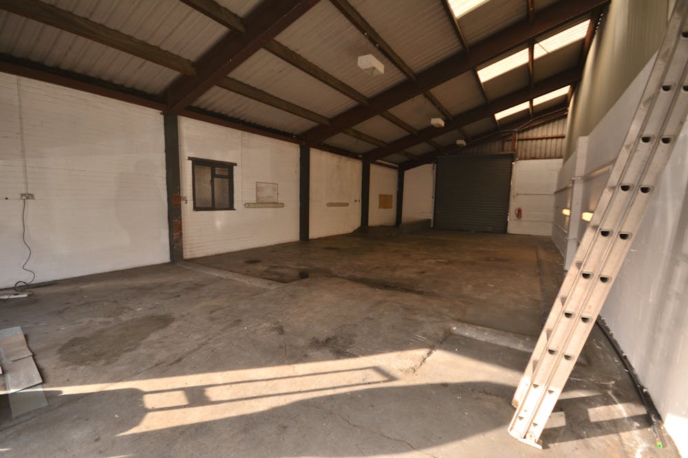 Unit 4 Park Rd - Warehouse/Workshop