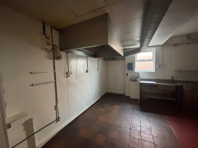 2 London Road, Waterlooville, Investment / Office / Retail For Sale - IMG_5063.JPEG