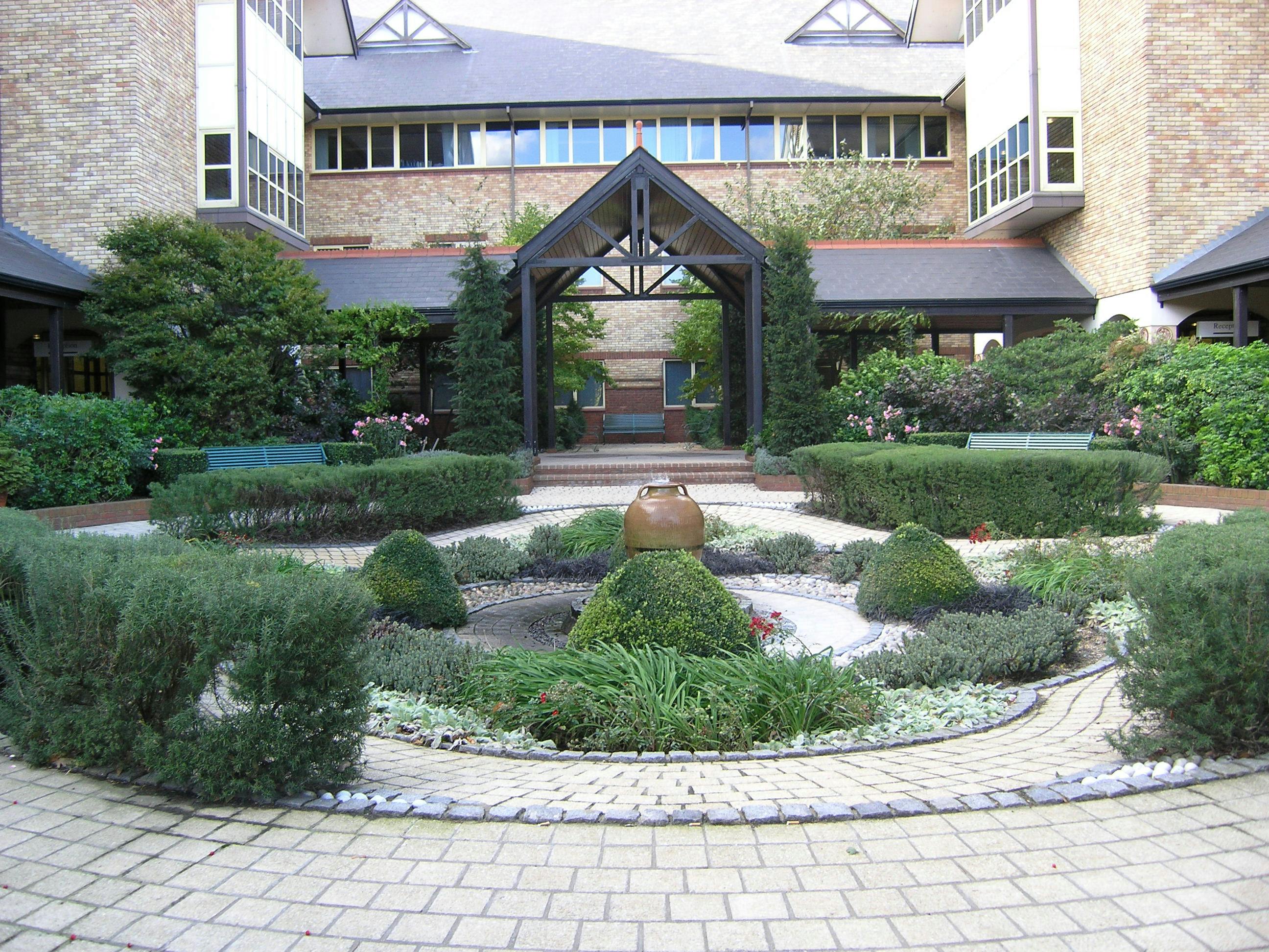 Turnford Place, Broxbourne, Offices To Let - P2270036.jpg