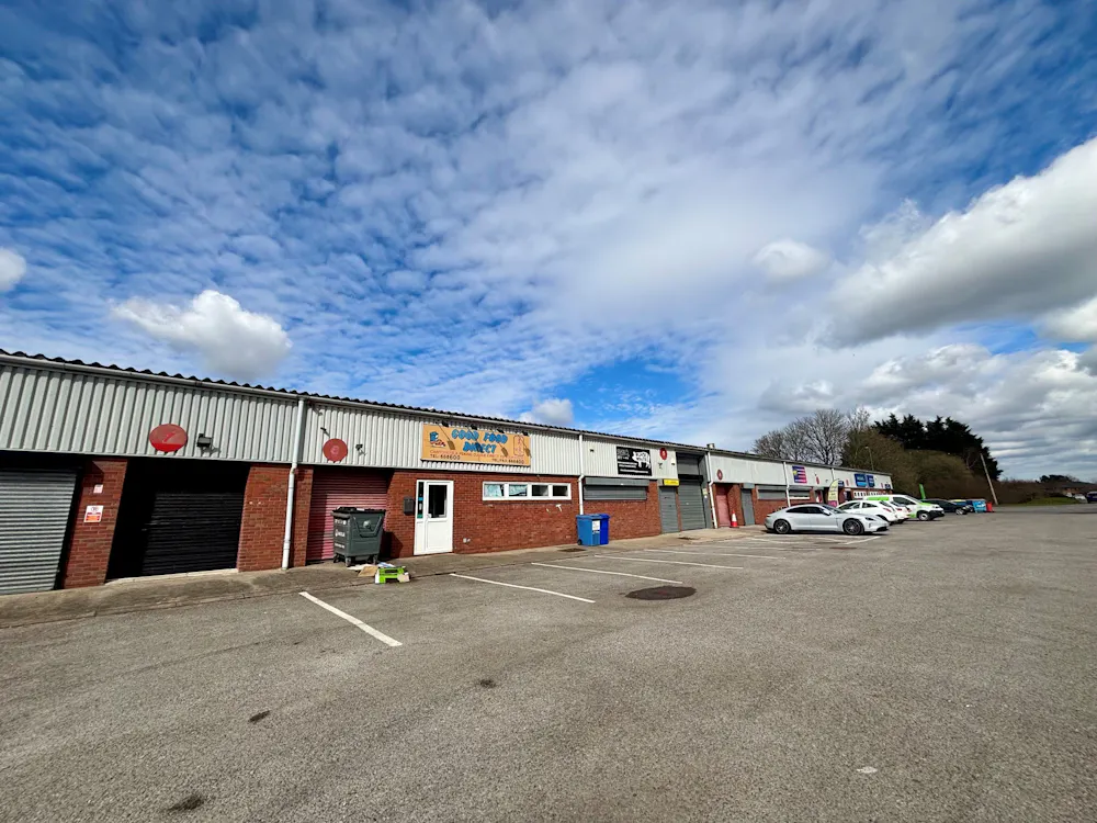 Unit 5 Coity Crescent - 3.jpg