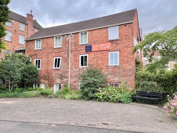 Old Warehouse, Old Market, Office To Let - Ext 2.JPG