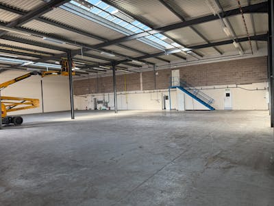 Unit 16 Padgets Lane, Redditch, Industrial/Logistics To Let - IMG_5395.JPG