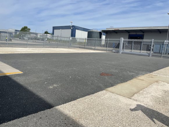 B4 Telford Road, Houndmills Industrial Estate, Basingstoke, Industrial To Let - IMG_2278.jpg