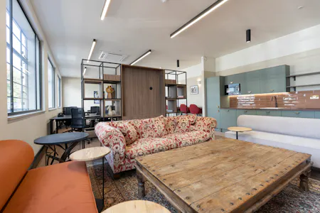 Ground Floor Lumiere, Borehamwood, Office To Let - IW-120826-STI-038.jpg