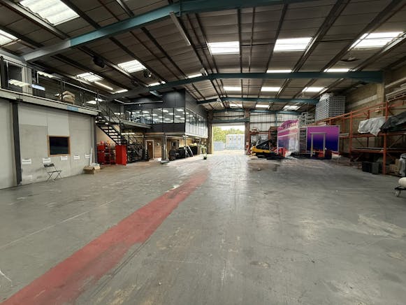 Unit 6 Tower Industrial Estate, Eastleigh, Industrial To Let - IMG_5485.JPEG