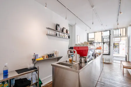 Ground floor & basement, 28 Cheshire Street, London, Leisure / Office / Retail Lease Assignment - Cheshire St 28 - 6.jpg