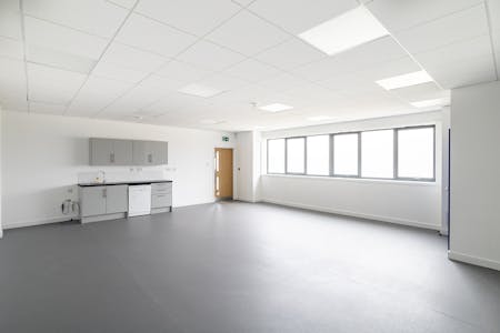 Unit E, Elstree Trade Park, Borehamwood, Industrial / Light Industrial / Trade Counter / Warehouse To Let - 5.jpg