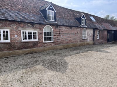 Office Suite, Old Coach House, Adwell, Office To Let - IMG_5471.jpg